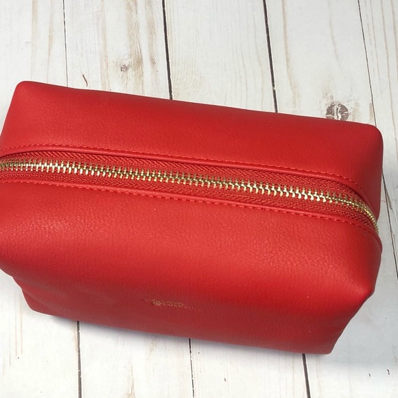 Charlotte & Emerson Toiletry/Cosmetic Bag - Red & Leopard - Picture 4 of 7